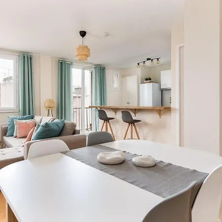 Apartman A Pair Of Two-bed With Outdoor Spaces And Parking By The Garonne