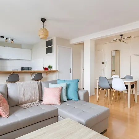 A Pair Of Two-bed With Outdoor Spaces And Parking By The Garonne * Toulouse